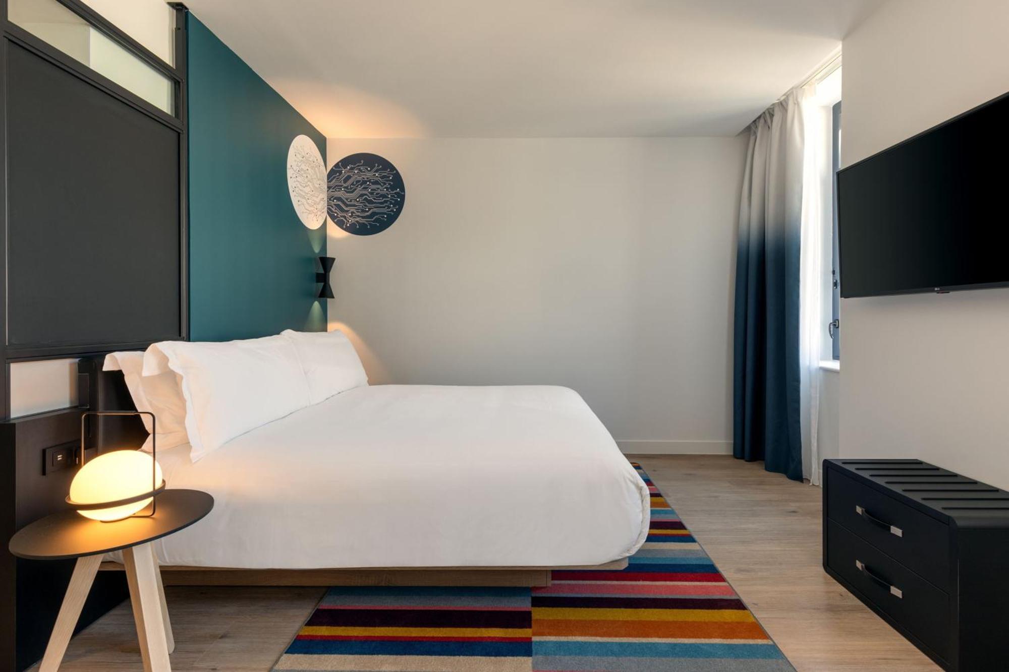 Aloft Hotel Dijon By Marriott Екстериор снимка