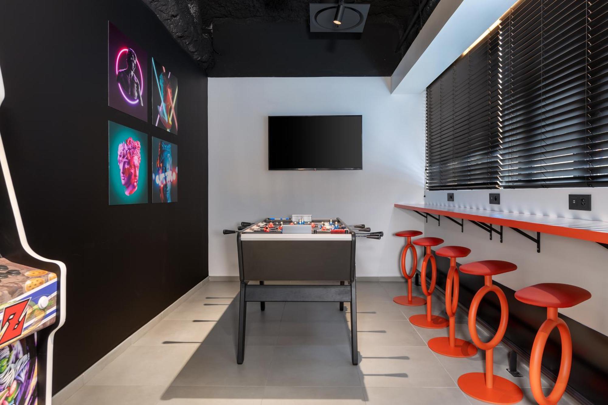 Aloft Hotel Dijon By Marriott Екстериор снимка