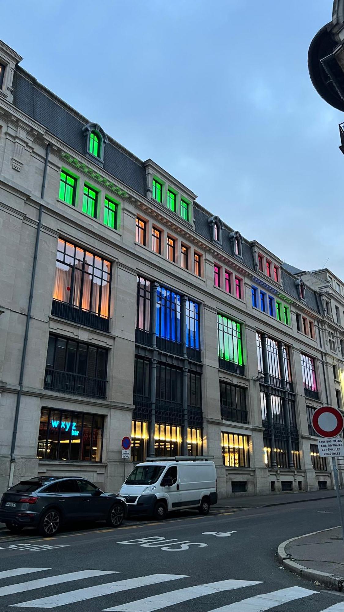 Aloft Hotel Dijon By Marriott Екстериор снимка